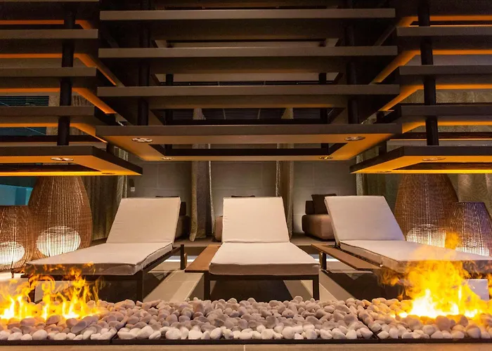 ホテル Keight Opatija, Curio Collection By Hilton 5*