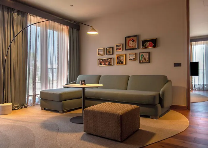 호텔 Keight Opatija, Curio Collection By Hilton 오파티아