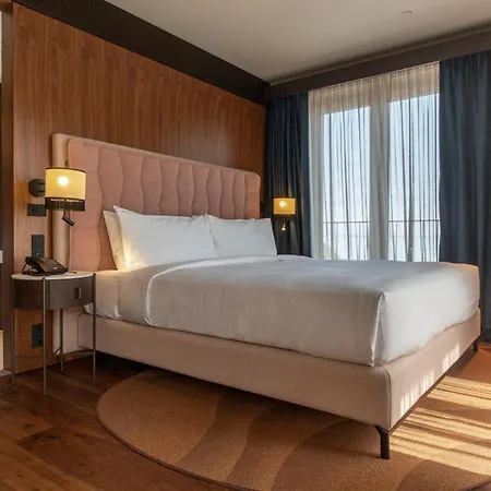 מלון Keight Opatija, Curio Collection By Hilton