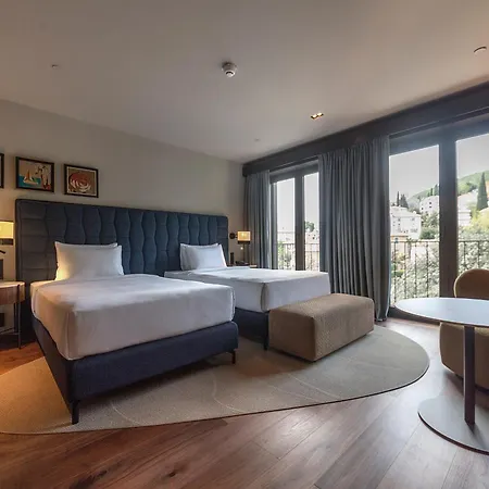 Keight Opatija, Curio Collection By Hilton אופטיה